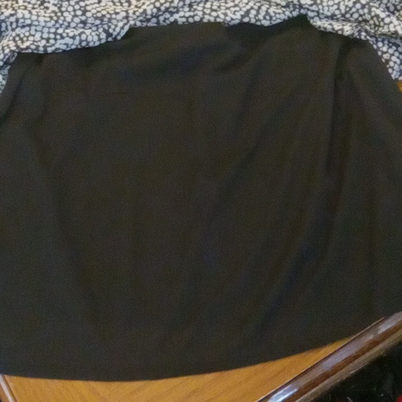 Old Navy Wide Sleeveless Top - Picture 11 of 15